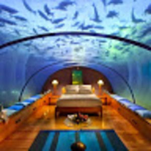 Meet your Posher, Candy